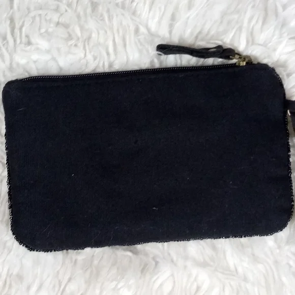 Sequined Beaded Wristlet - Picture 4 of 10